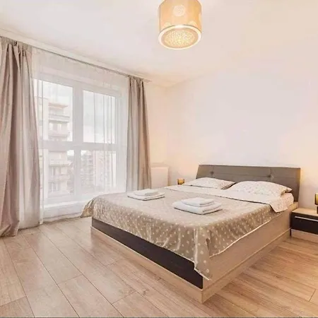 Coresii Mall Apartament Апартаменти Брашов